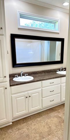 210 Huron, Dothan, AL 36301