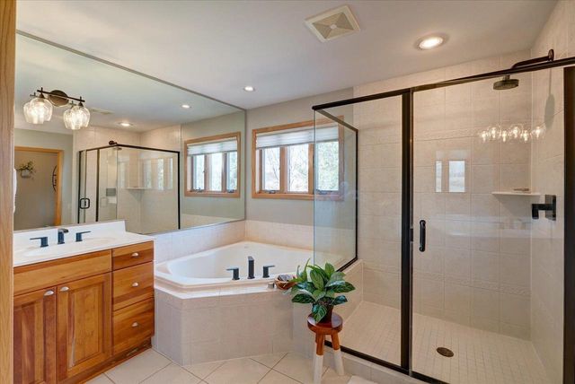 9514 Hill Creek Drive, Verona, WI 53593