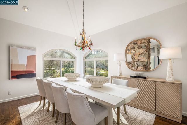 551 Blackhawk Club Dr, Danville, CA 94506