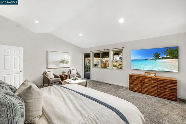 551 Blackhawk Club Dr, Danville, CA 94506