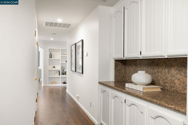 551 Blackhawk Club Dr, Danville, CA 94506