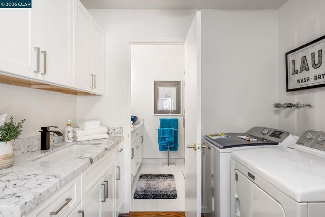 551 Blackhawk Club Dr, Danville, CA 94506