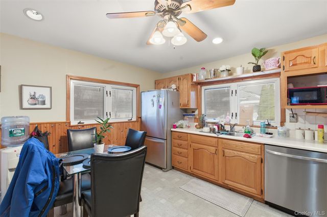 29 Hoover Place, Stony Point, NY 10980