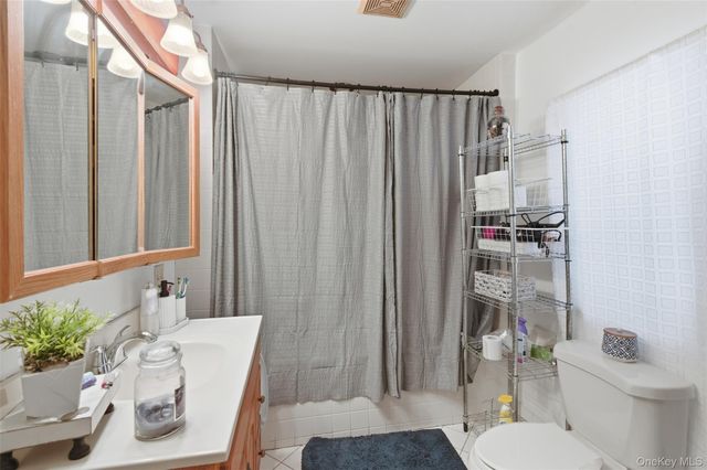 29 Hoover Place, Stony Point, NY 10980