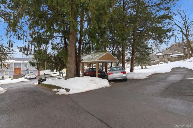 29 Hoover Place, Stony Point, NY 10980