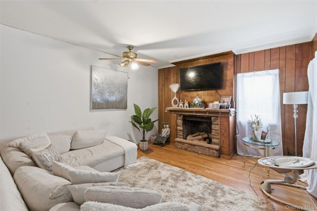 29 Hoover Place, Stony Point, NY 10980