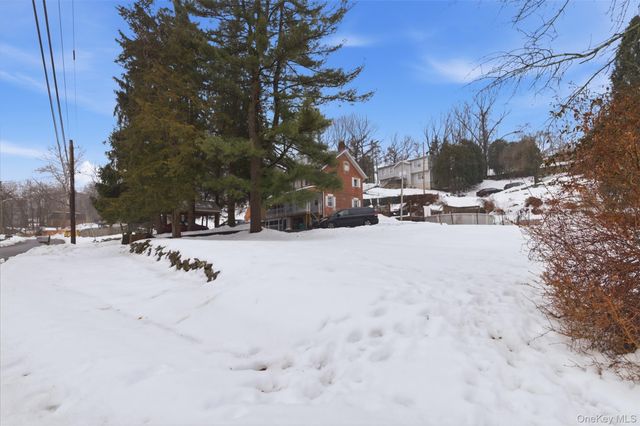 29 Hoover Place, Stony Point, NY 10980