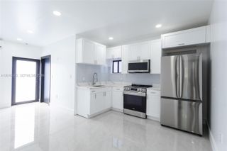 571 NW 152nd St Back, Miami, FL 33169
