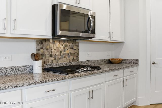 717 Warm Wind Drive, Clayton, NC 27527