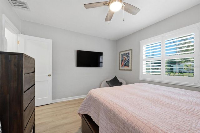 152 VALENCIA DRIVE, Dunedin, FL 34698