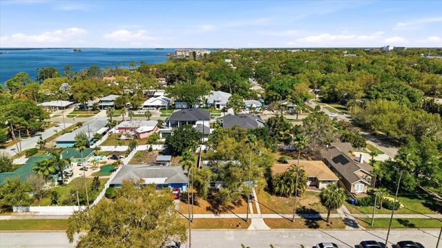 152 VALENCIA DRIVE, Dunedin, FL 34698
