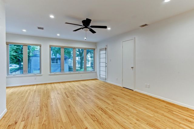 613 E 21st Street, Houston, TX 77008