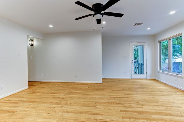 613 E 21st Street, Houston, TX 77008