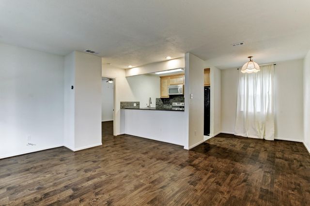 613 E 21st Street, Houston, TX 77008