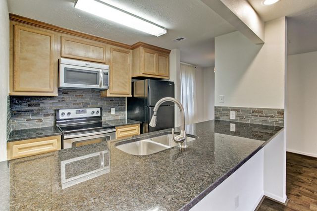 613 E 21st Street, Houston, TX 77008