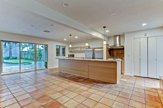 613 E 21st Street, Houston, TX 77008