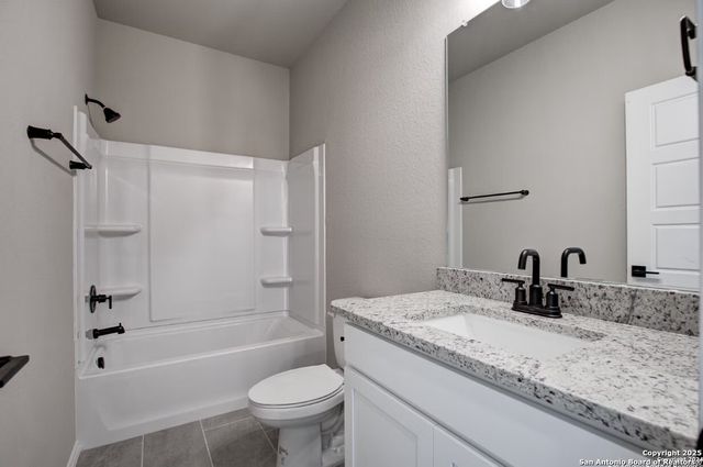 6606 Lowrie Block, San Antonio, TX 78239
