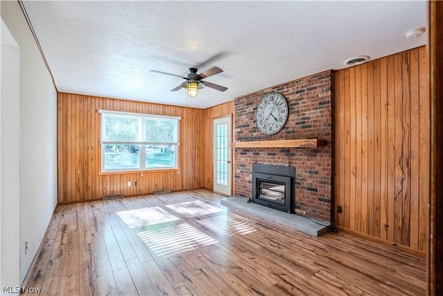 10027 Peachtree Drive, Strongsville, OH 44149