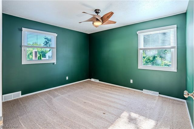 10027 Peachtree Drive, Strongsville, OH 44149