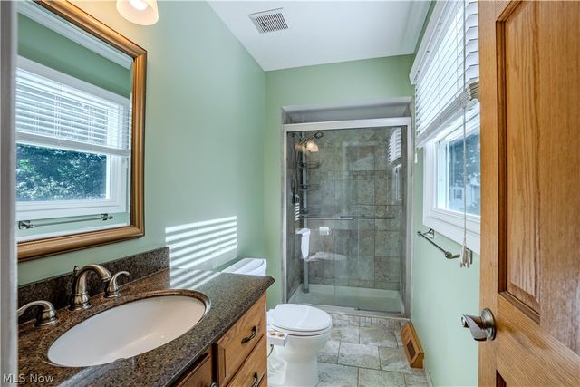 10027 Peachtree Drive, Strongsville, OH 44149