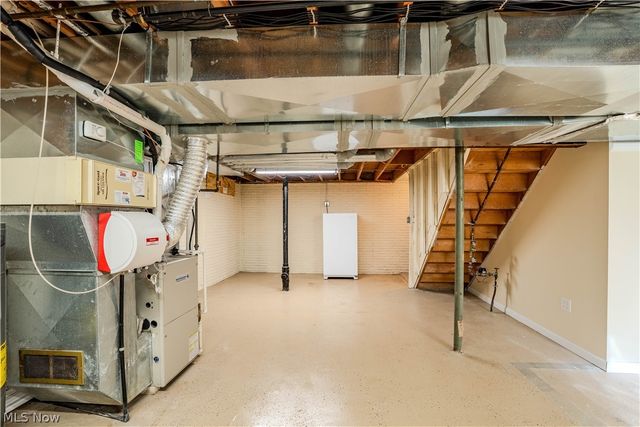 10027 Peachtree Drive, Strongsville, OH 44149