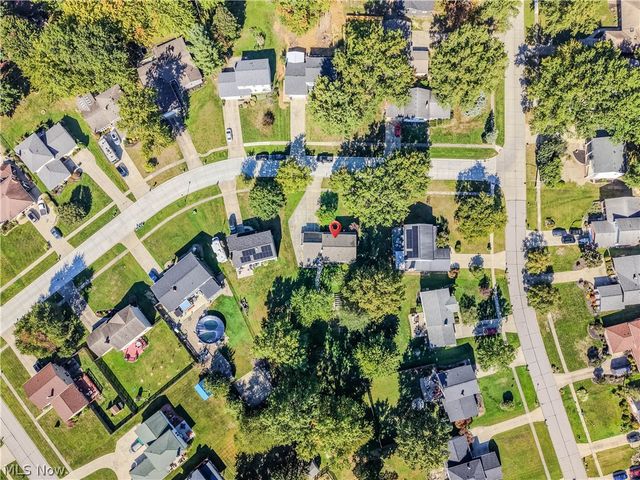 10027 Peachtree Drive, Strongsville, OH 44149