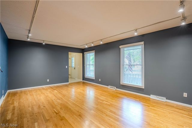 10027 Peachtree Drive, Strongsville, OH 44149