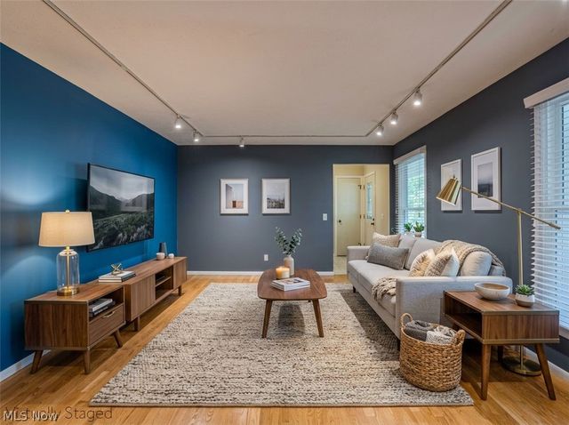 10027 Peachtree Drive, Strongsville, OH 44149