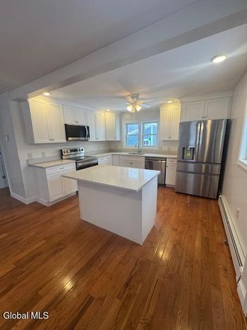 11 N Park Street, Cambridge, NY 12816