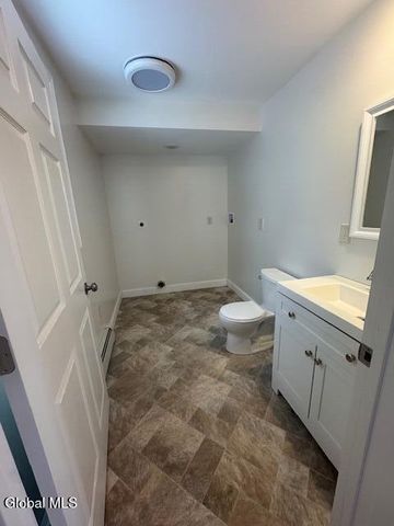 11 N Park Street, Cambridge, NY 12816