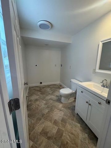 11 N Park Street, Cambridge, NY 12816