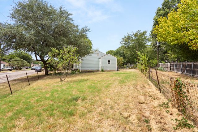 4224 Alamo Avenue, Fort Worth, TX 76107