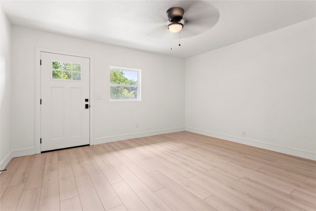 4224 Alamo Avenue, Fort Worth, TX 76107