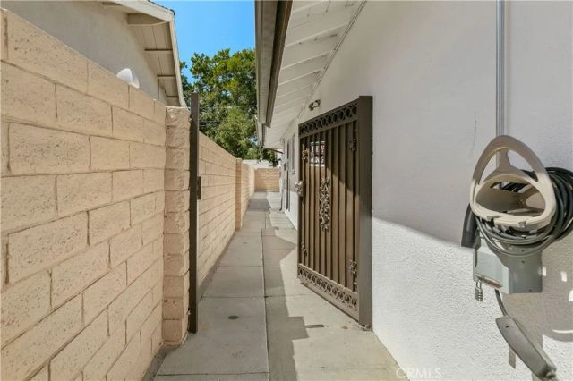 22737 Rodax, West Hills, CA 91304