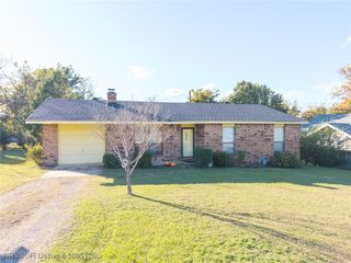 1414 Main Street, Arkoma, OK 74901