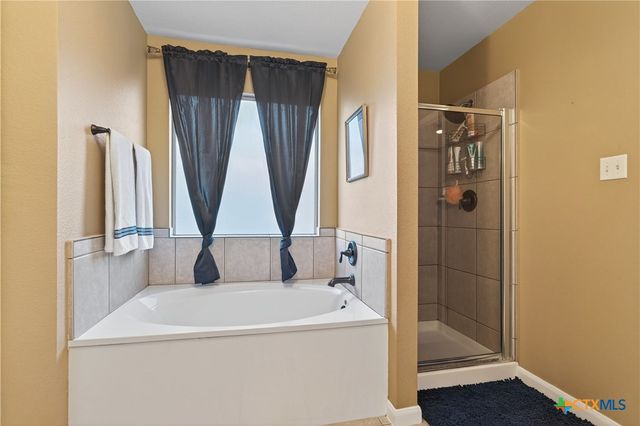 2052 Heaton Hall Drive, New Braunfels, TX 78130