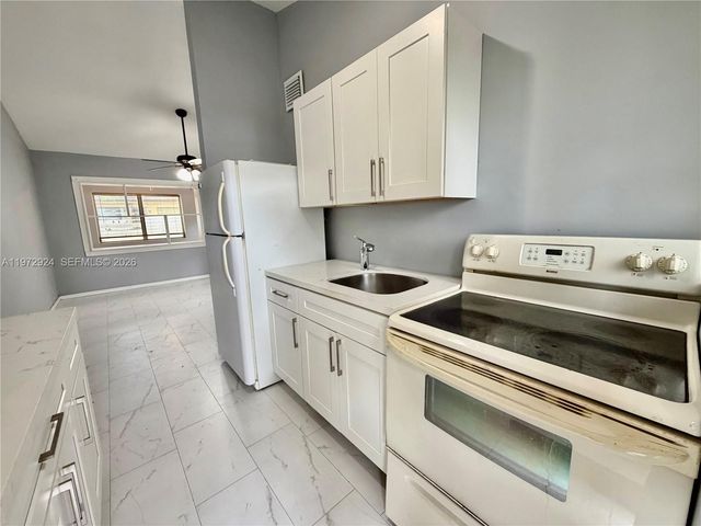 836 NW 12th Ter 2, Fort Lauderdale, FL 33311