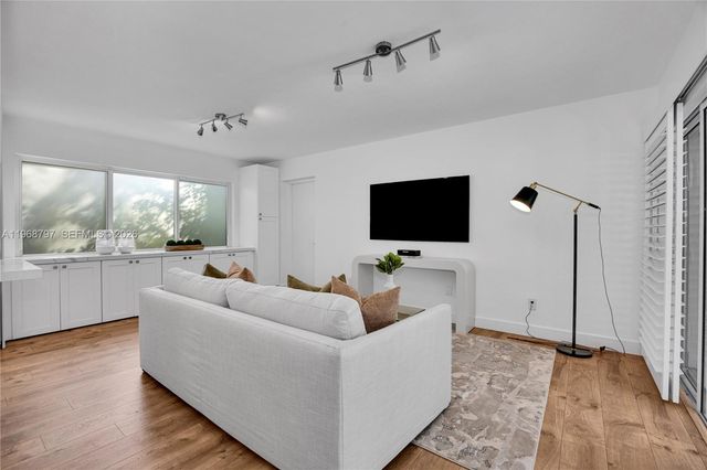 1400 Siena Ave, Coral Gables, FL 33146