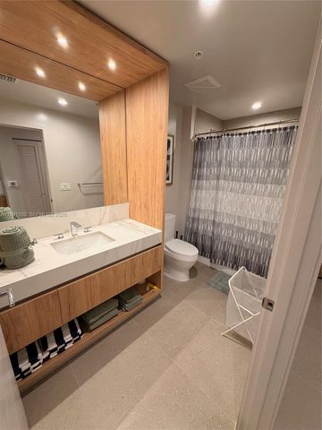 11 NE 6 STREET 706, Miami, FL 33132