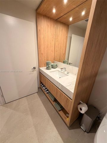 11 NE 6 STREET 706, Miami, FL 33132