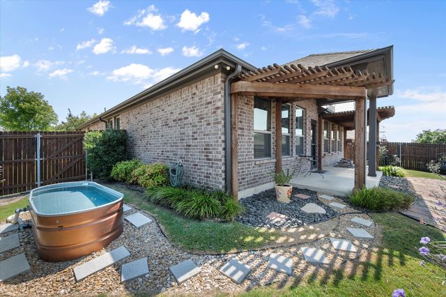 231 Carson Drive, Waxahachie, TX 75167