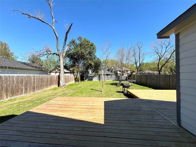 7520 Carver Road, Houston, TX 77088