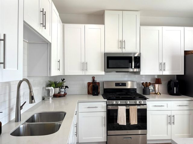 7520 Carver Road, Houston, TX 77088