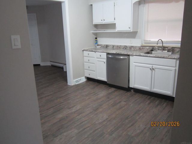 26700 Hopkins Street, Inkster, MI 48141