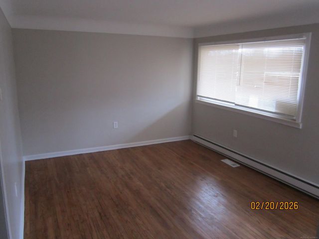 26700 Hopkins Street, Inkster, MI 48141