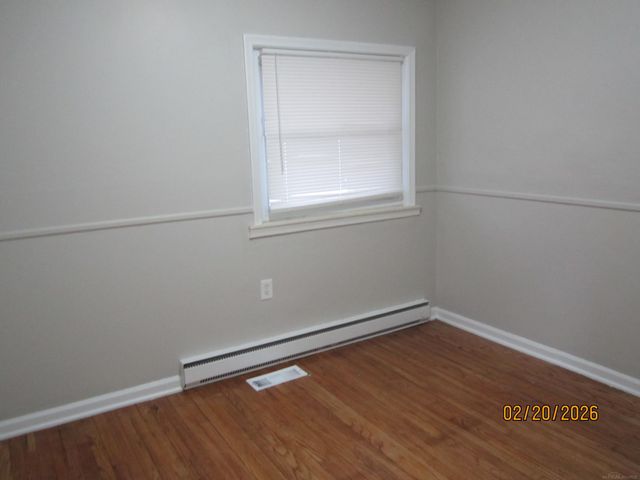 26700 Hopkins Street, Inkster, MI 48141