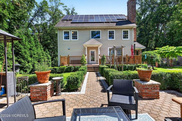 93 Lamb Lane, Manalapan, NJ 07726