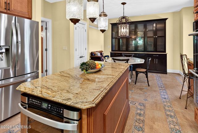 93 Lamb Lane, Manalapan, NJ 07726