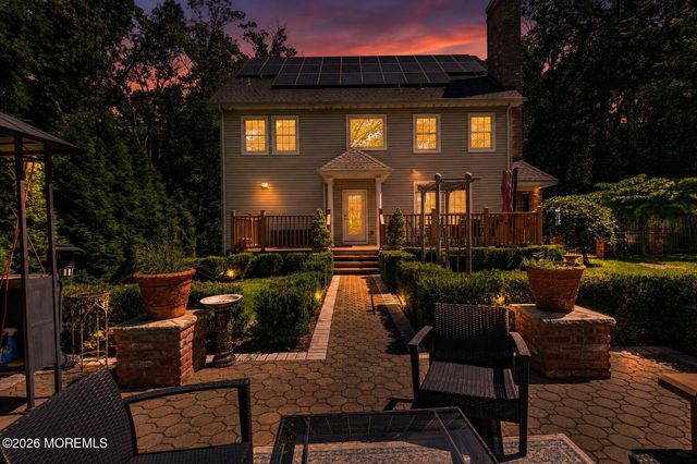 93 Lamb Lane, Manalapan, NJ 07726