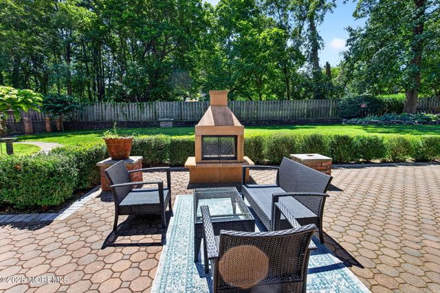 93 Lamb Lane, Manalapan, NJ 07726